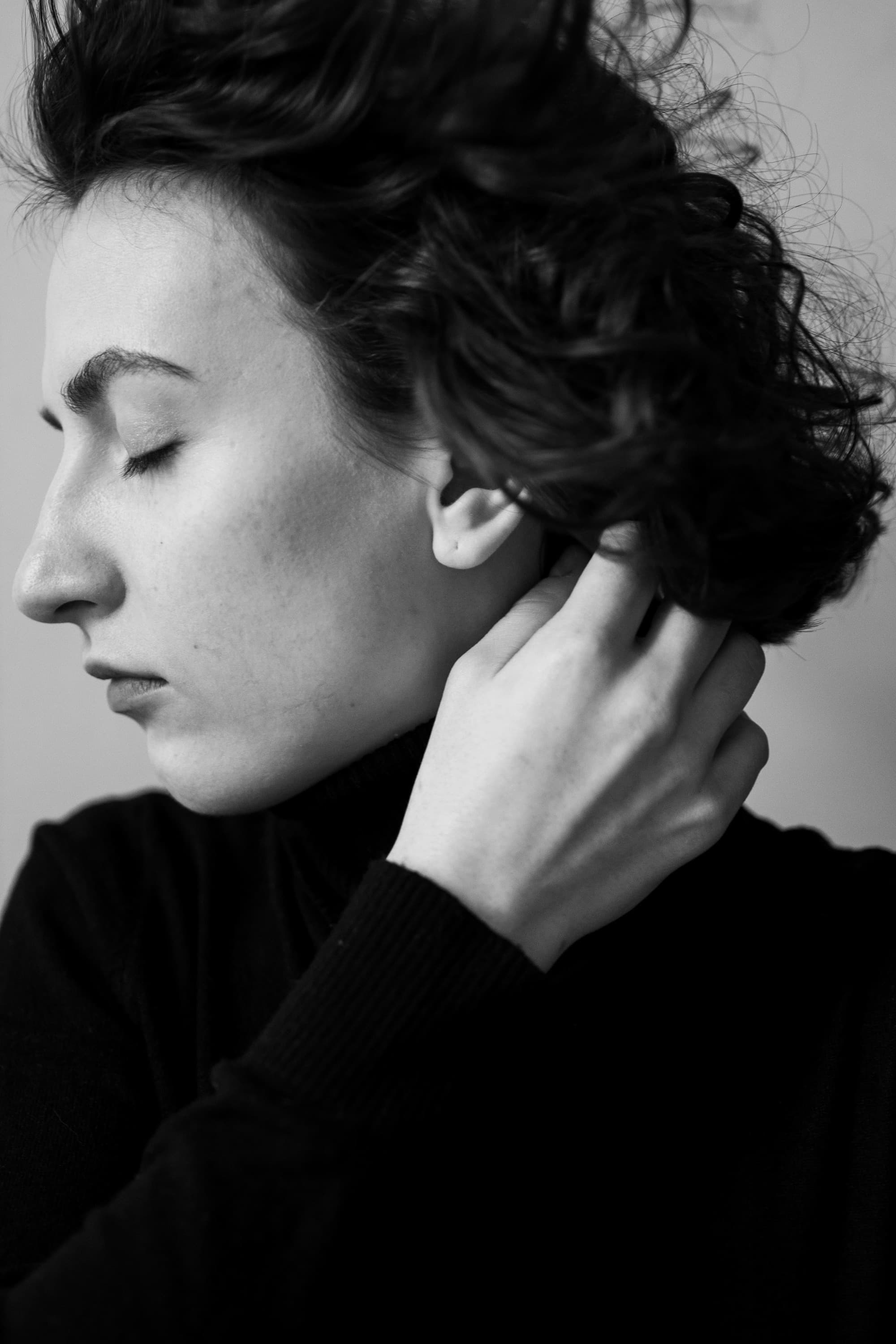 Victoria Chikalkina at the piano
